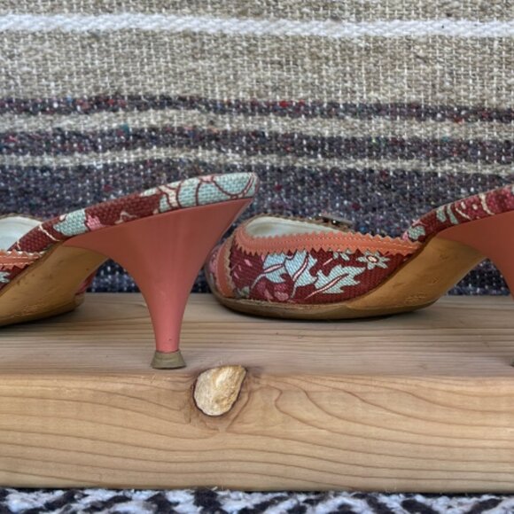 Casadei floral canvas and leather mule with box. Really good condition. - Picture 3 of 5